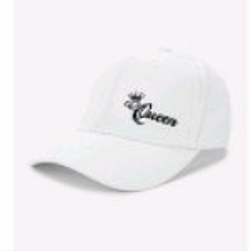 White women Queen baseball cap